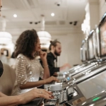 Игровые автоматы онлайн на экране устройства